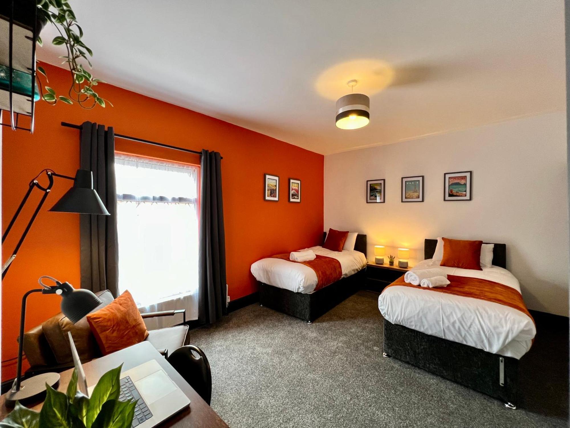 Oxford House - Great For Contractors Or Family Holidays كْليثوربس المظهر الخارجي الصورة
