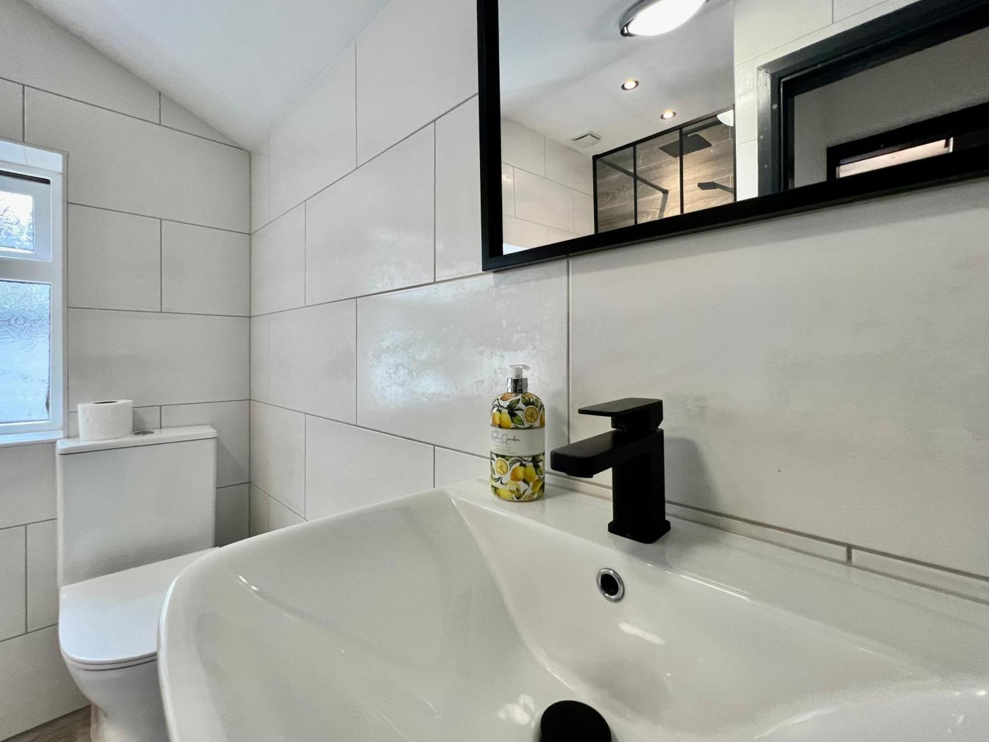 Oxford House - Great For Contractors Or Family Holidays كْليثوربس المظهر الخارجي الصورة