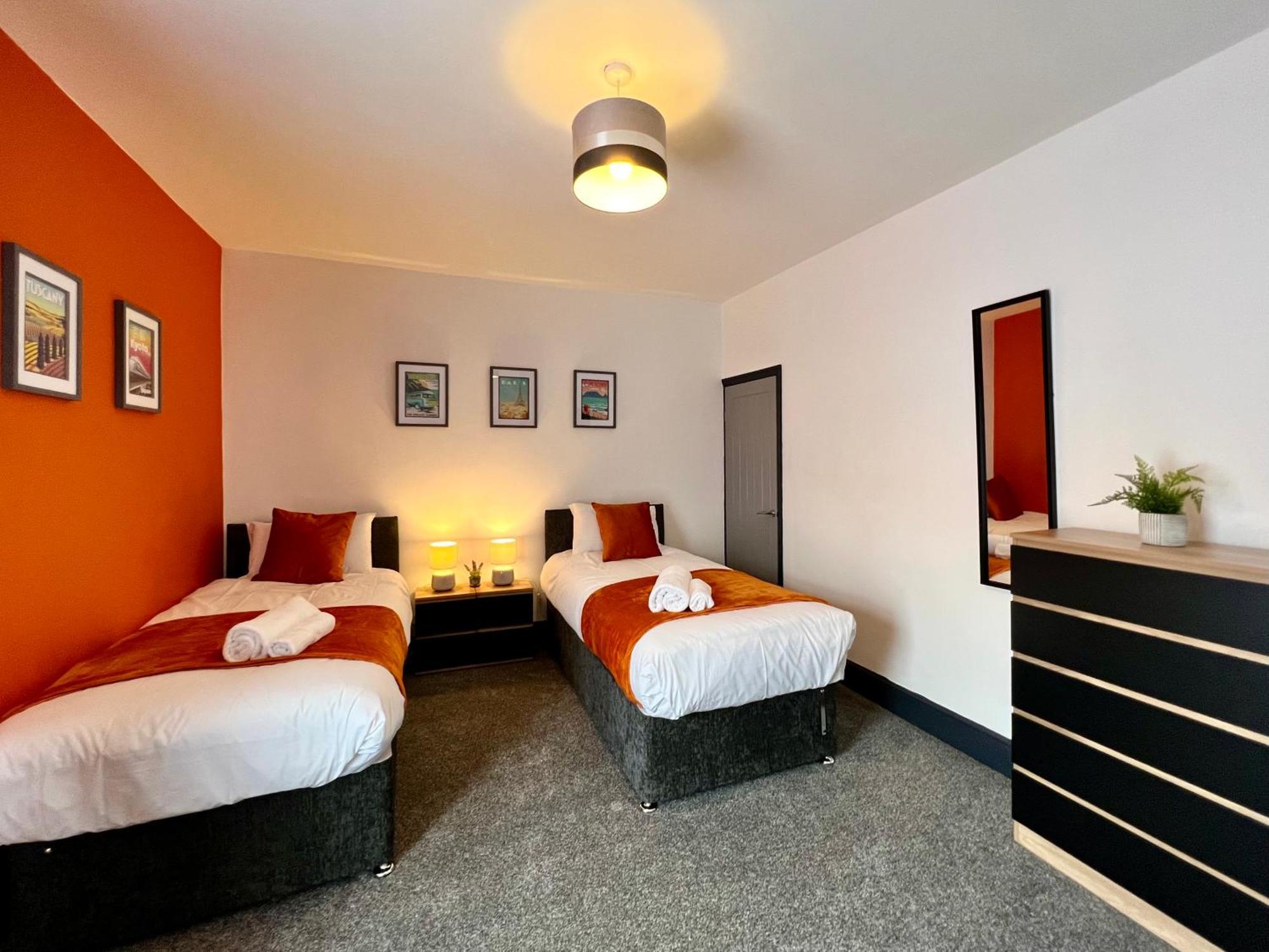 Oxford House - Great For Contractors Or Family Holidays كْليثوربس المظهر الخارجي الصورة